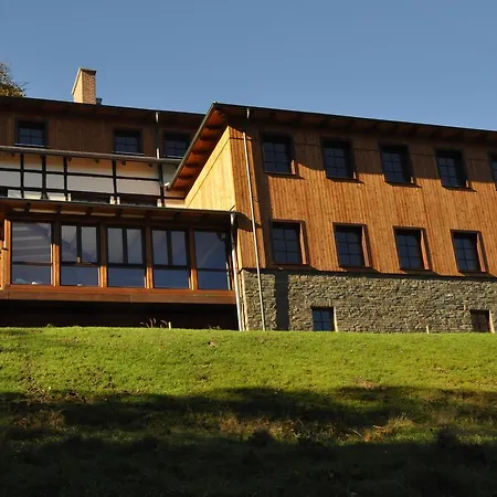 Pod Gwiazdami Проживание в семье Сверадув-Здруй